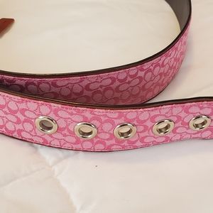 Coach belt pink with signaturepattern